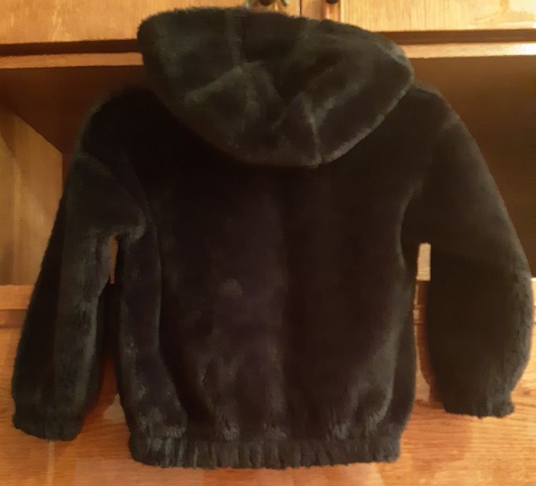 Дітяча легенька, тепла шубка с капюшоном  від F&F