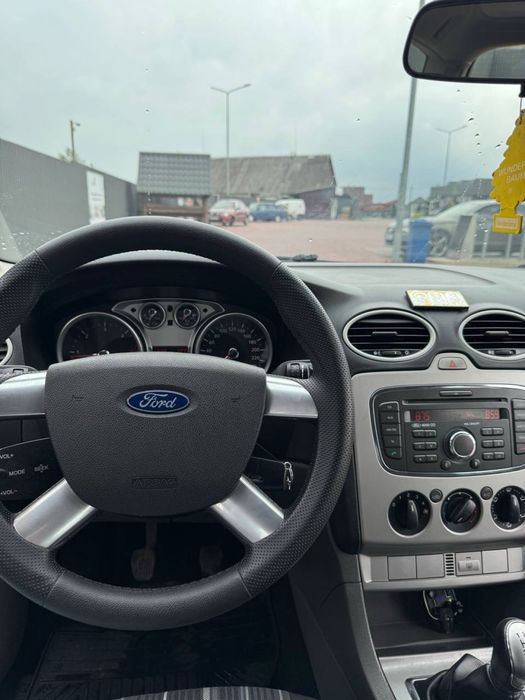 Продам Ford focus