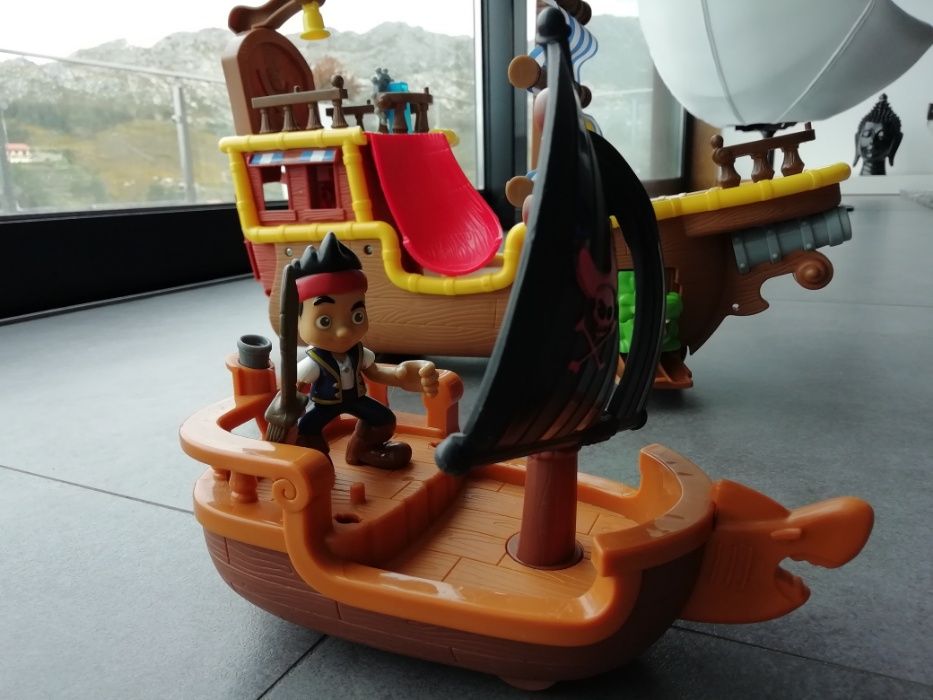 Barco Jake Bucky musical Pirata Jake + Oferta