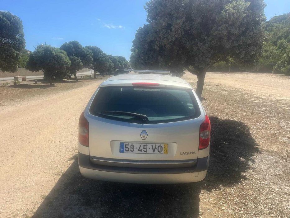 Renault Laguna Break 2001 - Para reparar - 600 €