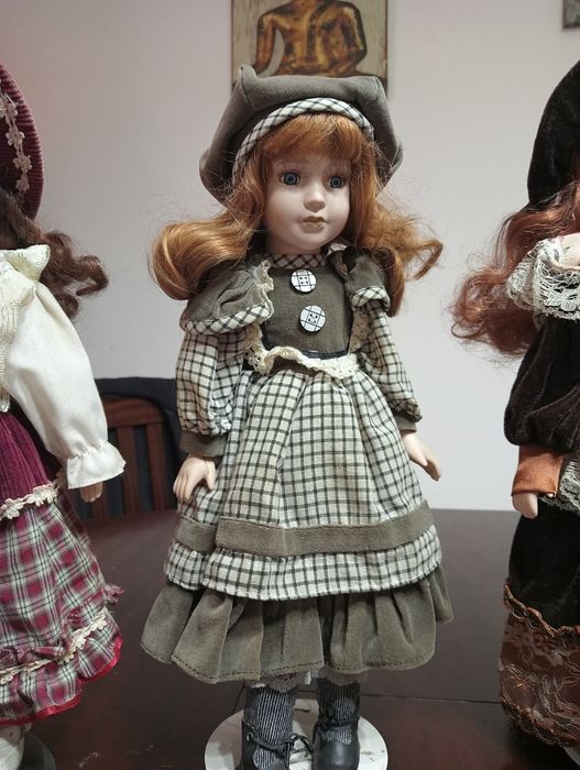 Bonecas de porcelana