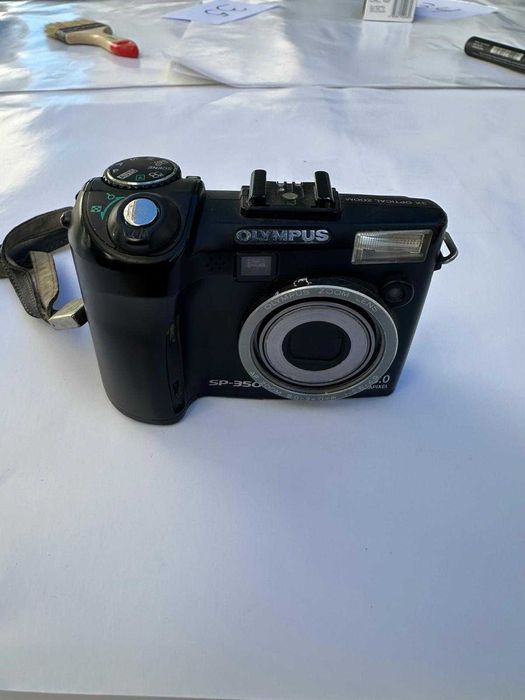 Câmara Digital Olympus SP-350 8MP com Zoom Óptico – Funcional