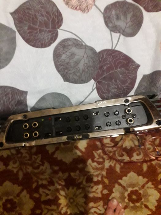 Авто усилитель 12 в. Кисх