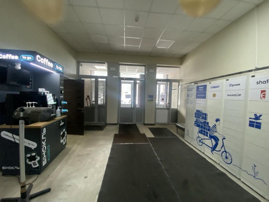 Оренда офісу на вул. Євгенія Сверстюка, 23 на 13,4 м², без комісії