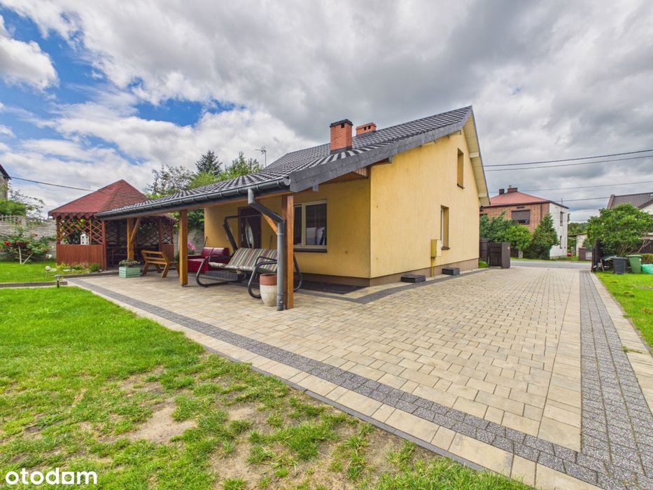 Dom 93 m², drugi budynek mieszkalny, garaż