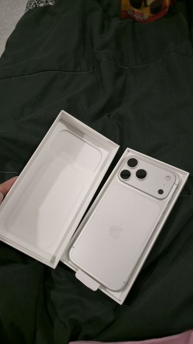 iPhone 17 pro max