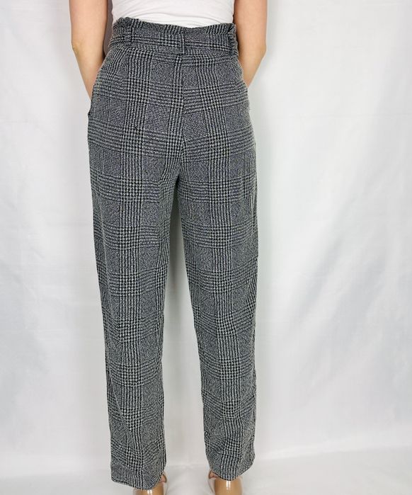 Spodnie w kratkę z wysoką talią S 36