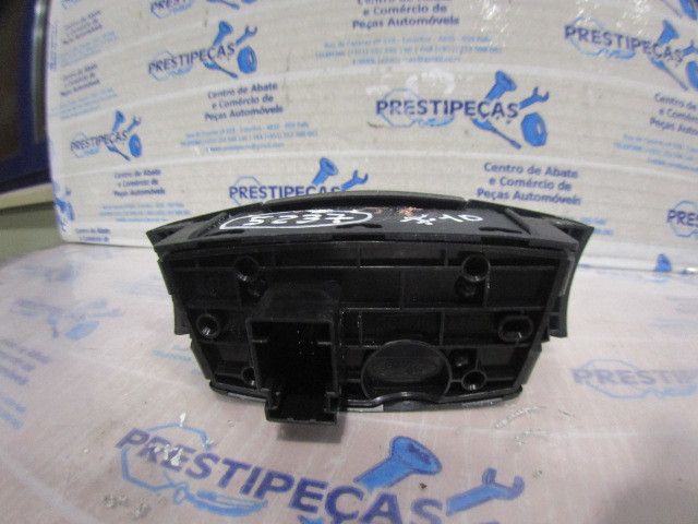 Botão / interruptor 4 piscas FORD Ka (RU8)
