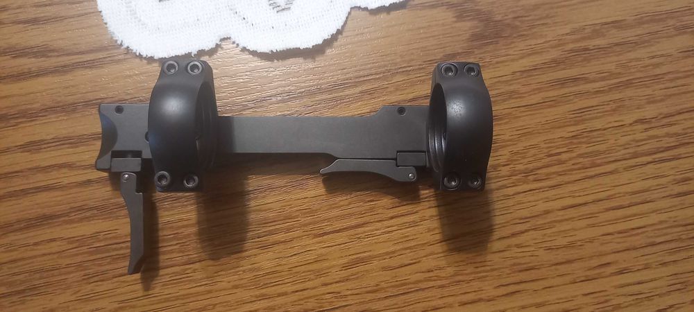 Klasyczny montaż łuszczek do tikka