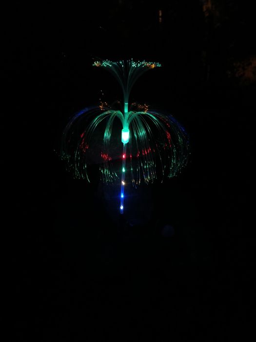 Lampa solarna ogrodowa