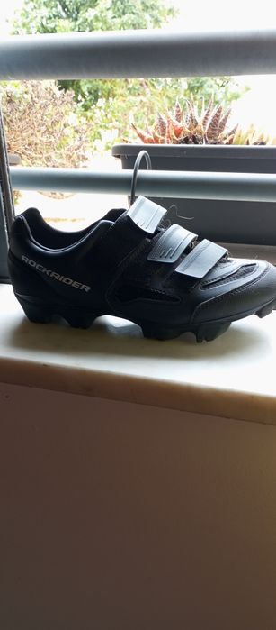 Sapatos de ciclismo