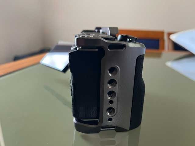 Sony ZV-E10 II Só Corpo + Cage SmallRig | Como Nova | Garantia Europeia