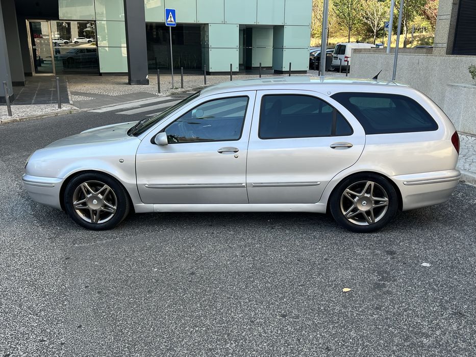 Lancia Lybra 1.9 JTD 115cv Nacional Bom Estado 2002/07 foto 2