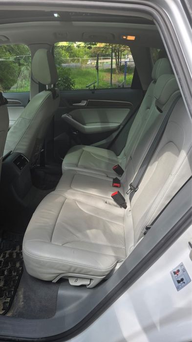 Продам авто Audi Q5 2013