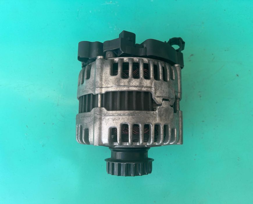 Генератор Volkswagen Transporter T5. Touareg - 2.5TDI