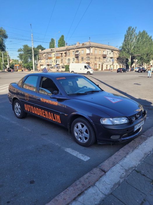 Автоинструктор Инструктор по вождению Частные Уроки вождения Курсы