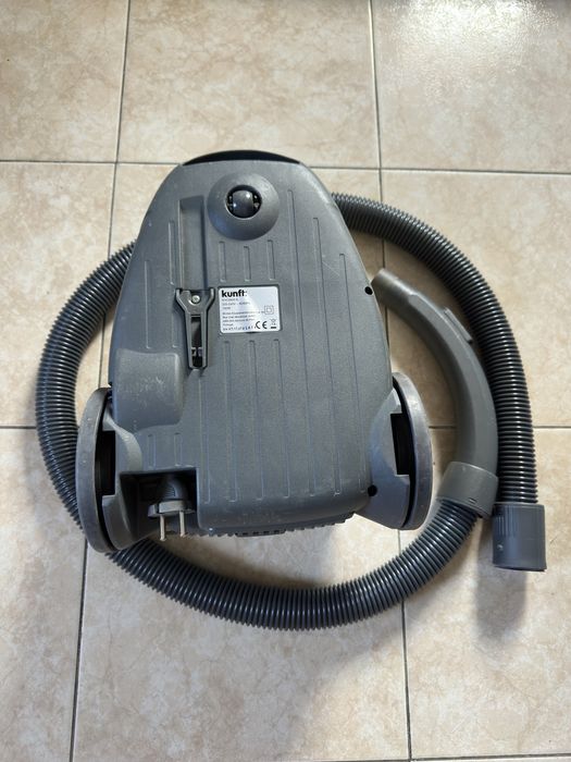 Aspirador kunft 700w