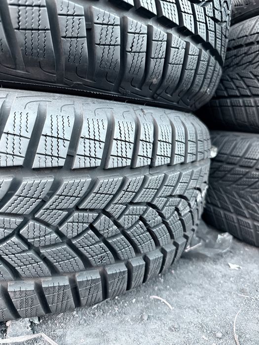 225 55 17 Goodyear UltraGrip Perfomance + 99% 2024 Шини Зима
