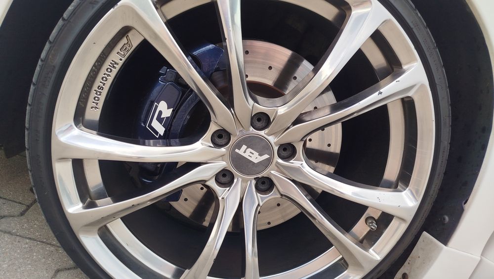 VW Scirocco R 330KM