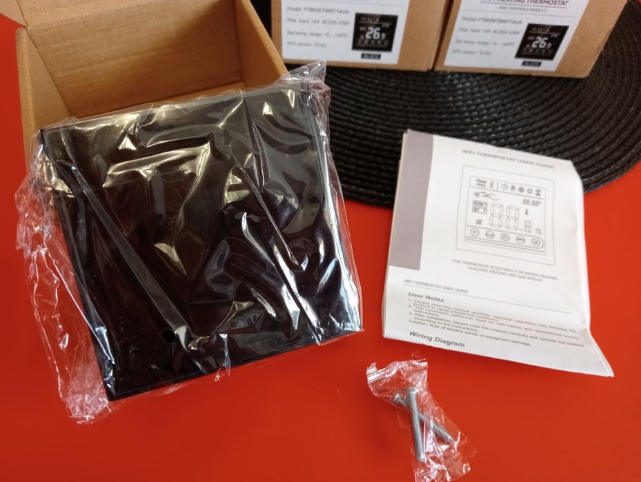 WiFi сенсорний програмований Терморегулятор. Black