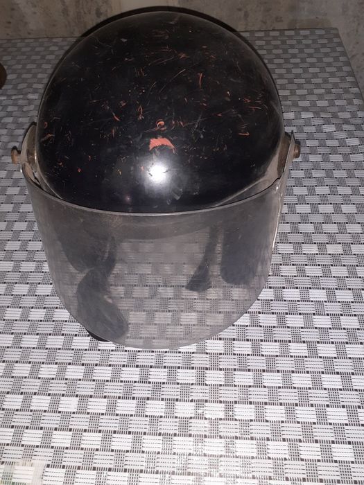 Продам шлем, каска.