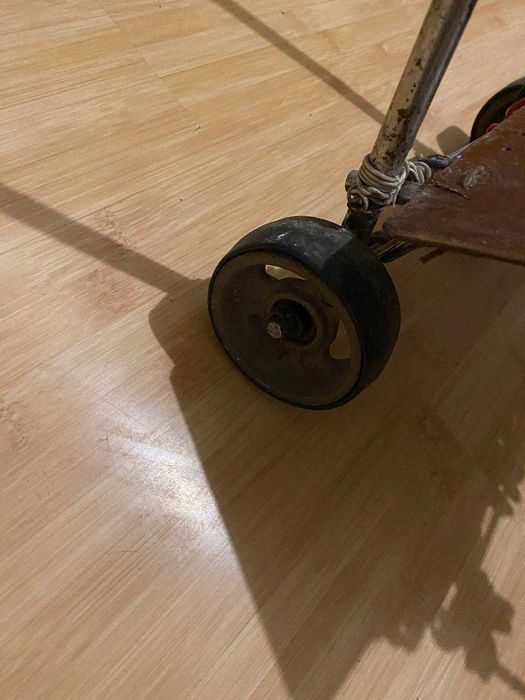 Продам тачку Кравчучку.