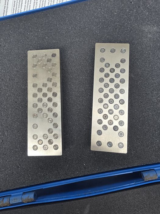 System mocowania LANG VARIO-TEC® – Szczęki z pinami do imadła CNC