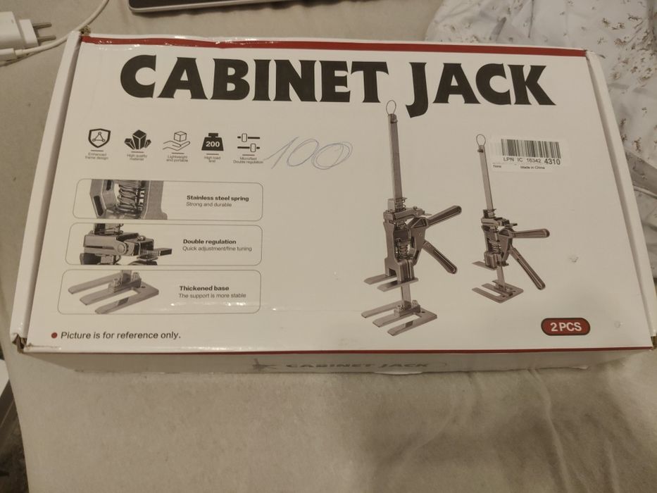 Podnośniki do płytek ściennych