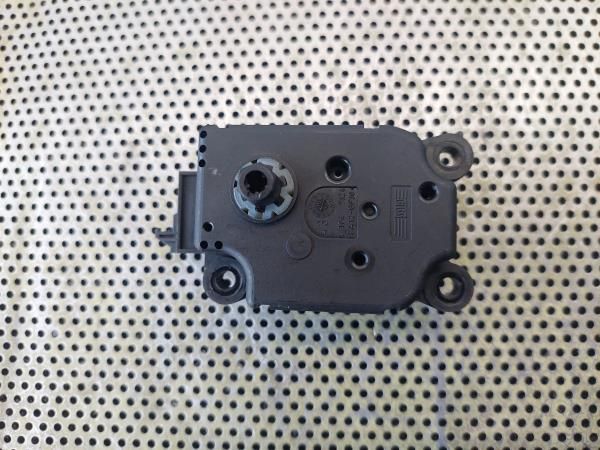 Motor da comporta da sofagem MITSUBISHI Carisma Sedan (DA_)