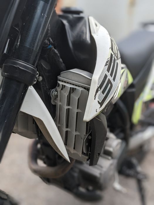 Geon dakar twincam 250 рідинне охолодження