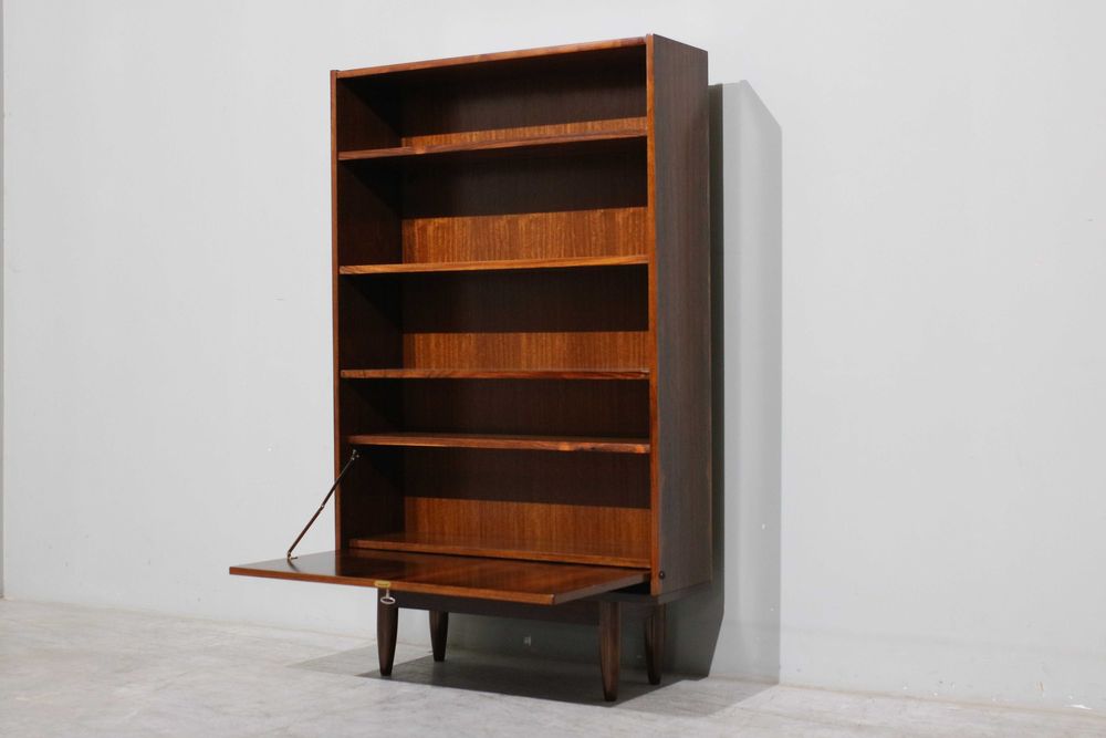 Estante nórdica em pau santo | Mid Century Modern