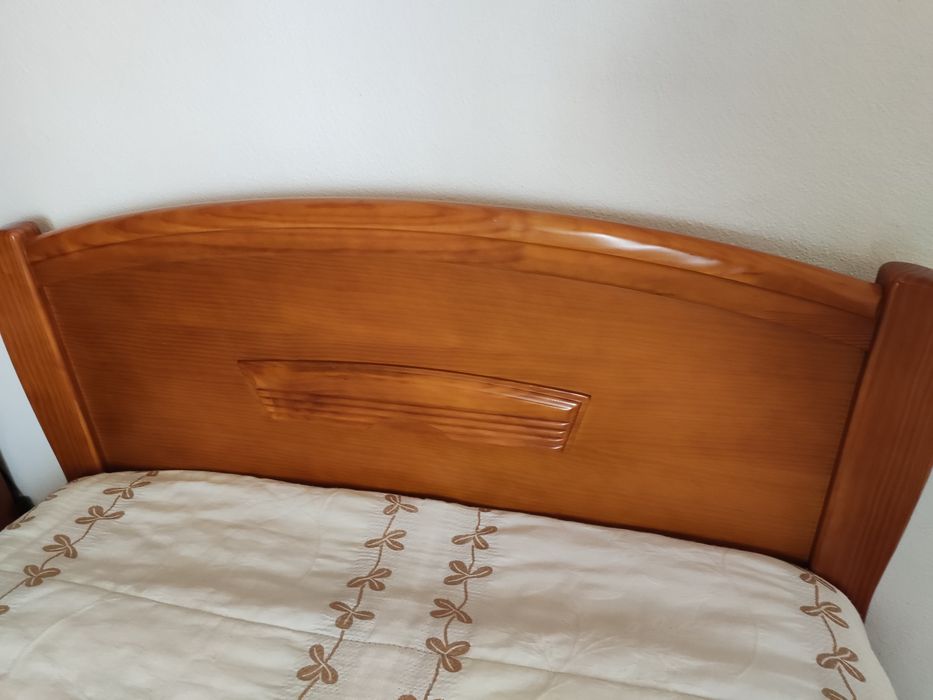 Cama de solteiro (sem colchão)