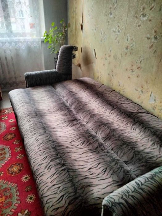 Продам диван, в нормальном состоянии