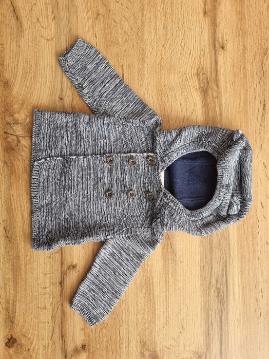 Sweterek niemowlęcy 50/56