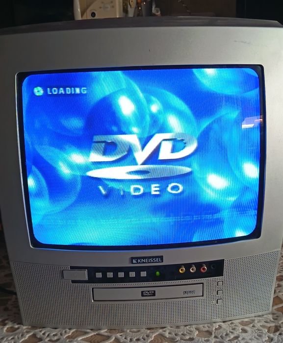 TV DVD combo antiga