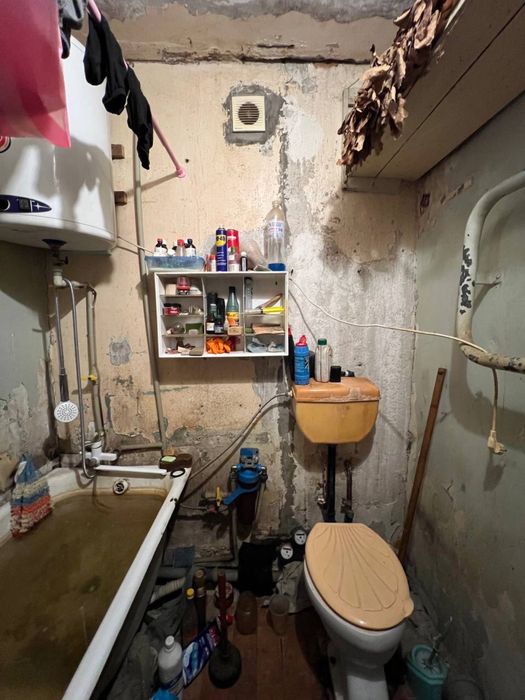 Продаж 1к вул. Вечірньокутська 52