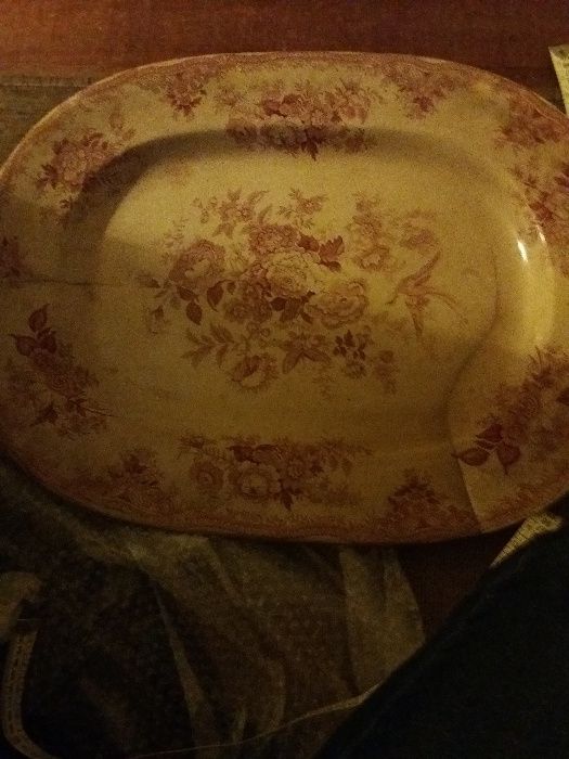 Travessa muito antiga cor de Rosa