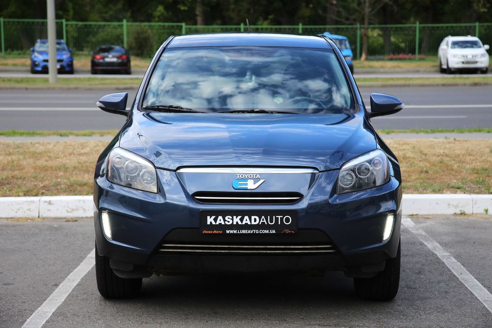 Продам Toyota RAV 4 EV