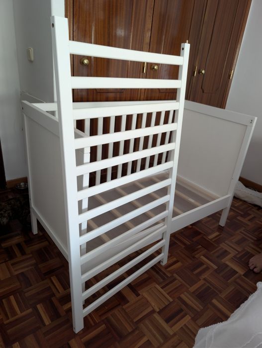 Berço IKEA SUNDVIK 60x120 cm + Proteção Lateral Oferta