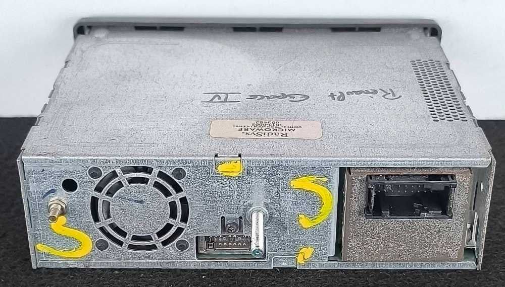 Caixa / Leitor CDs 8200339751 - RENAULT LAGUNA II Grandtour