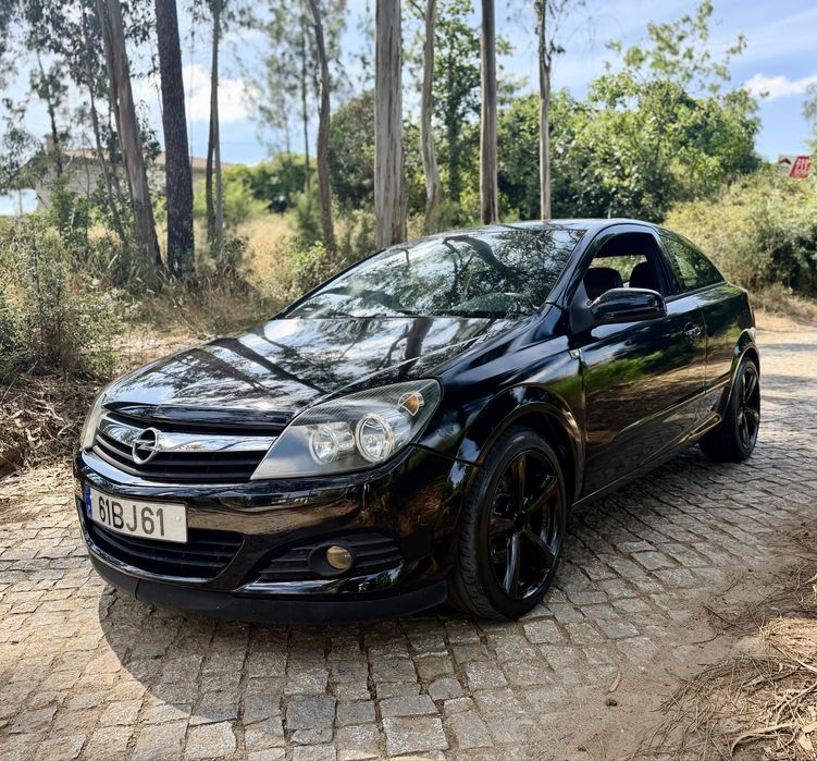 Opel Astra GTC — fotografia 2
