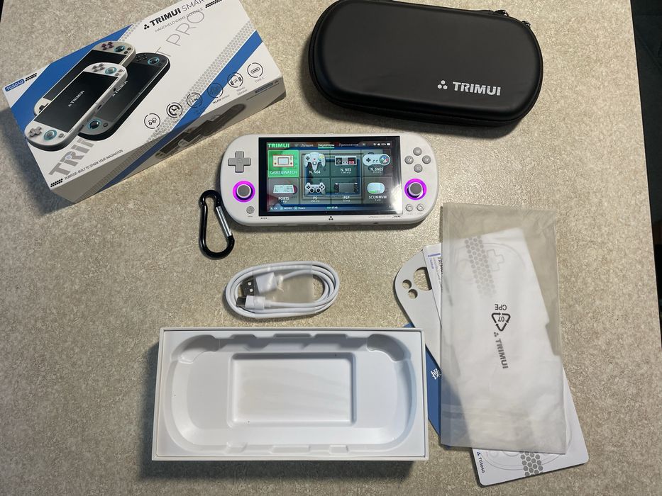 Приставка Trimui smart pro