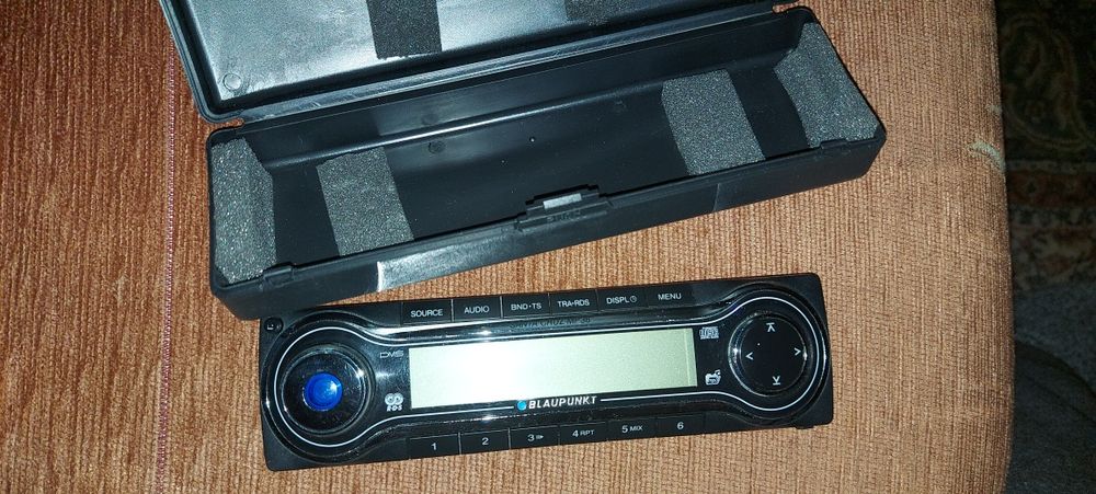 Panel radia Blaupunkt