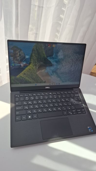 Dell XPS 13 9305 i5 1135g7 8 ram 256 ssd iris xe 3.86 gb