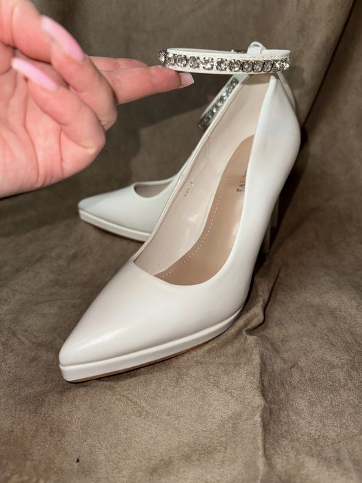 Білі лодочки , весільні туфлі , білі туфлі , весільне взуття