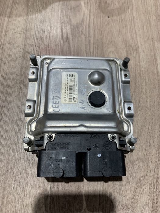 Komputer sterownik silnika KIA Ceed II 1.4 16V benz G4LC 391F2-03DA0