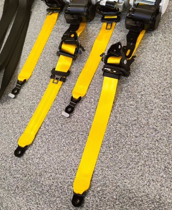 Замена цвета ремней безопасности авто