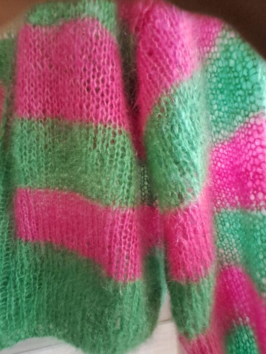 Lekki sweterek z moheru kidsilk. Handmade.
