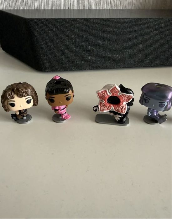 Підставка для фігурок Stranger  Things  (Дивні Дива) Kinder joy