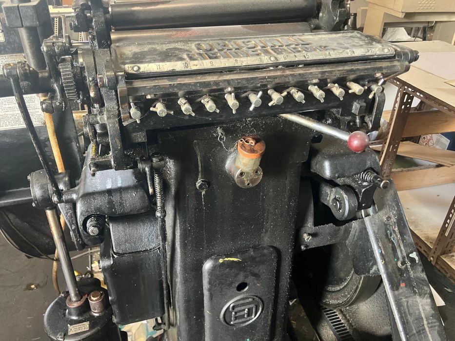 Máquina de impressão tipográfica